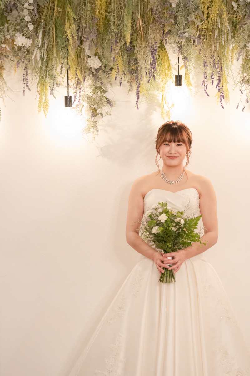 ブーケを添えてソロショット♡