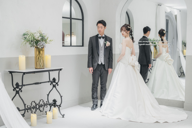 静けさの中に宿る　ふたりの美しさ