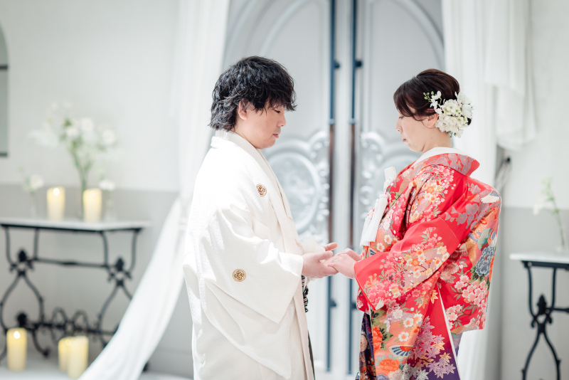 手と手を合わせて重なる想い