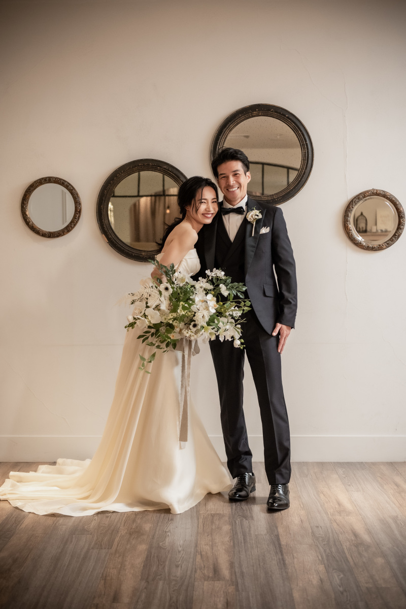 ブーケを持って華やかに