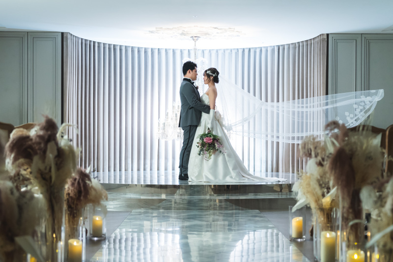 ロングベールをなびかせて...