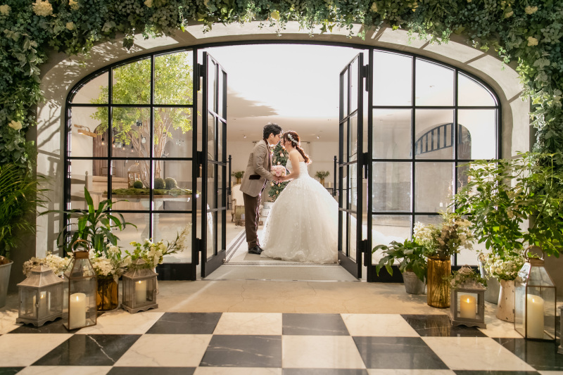 エントランスで