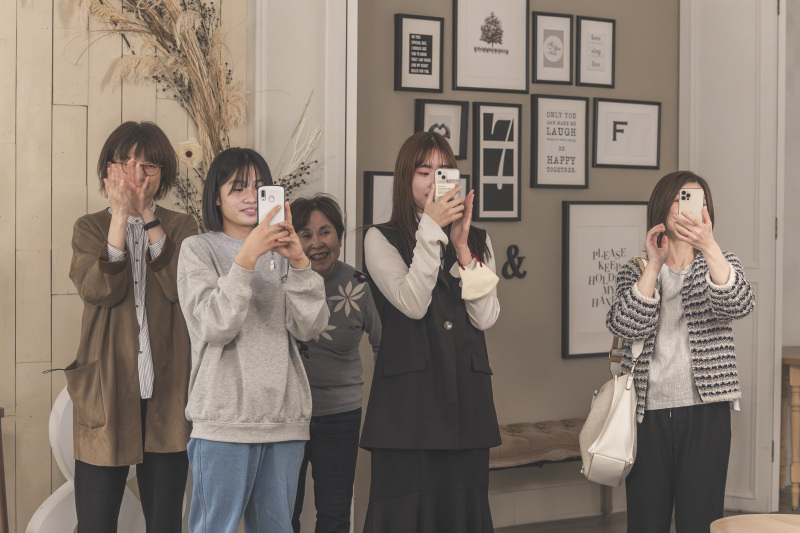 お二人の入場待ちのゲストの方々◎