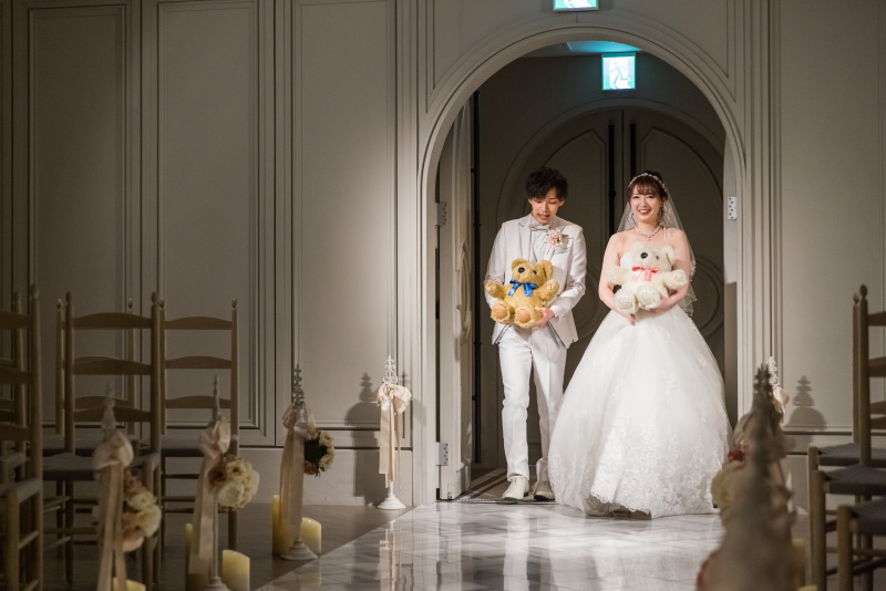 チャペルにお二人の姿