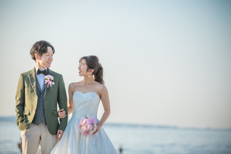 撮影小物を使って！海でロケーション撮影♪