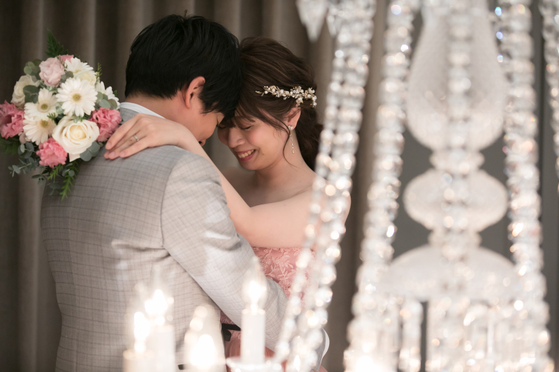 大好きなシャンデリア越しに