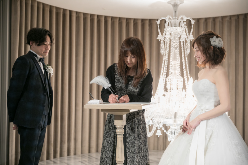 結婚証明書のサイン