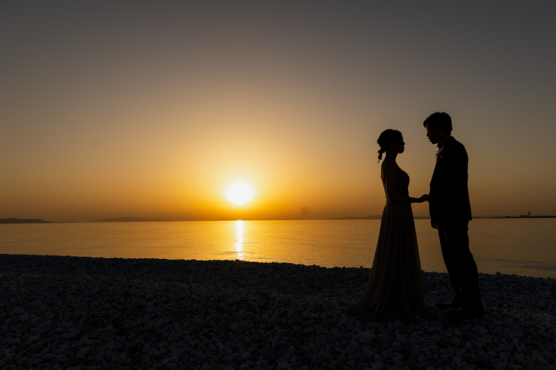 沈む夕日に合わせて