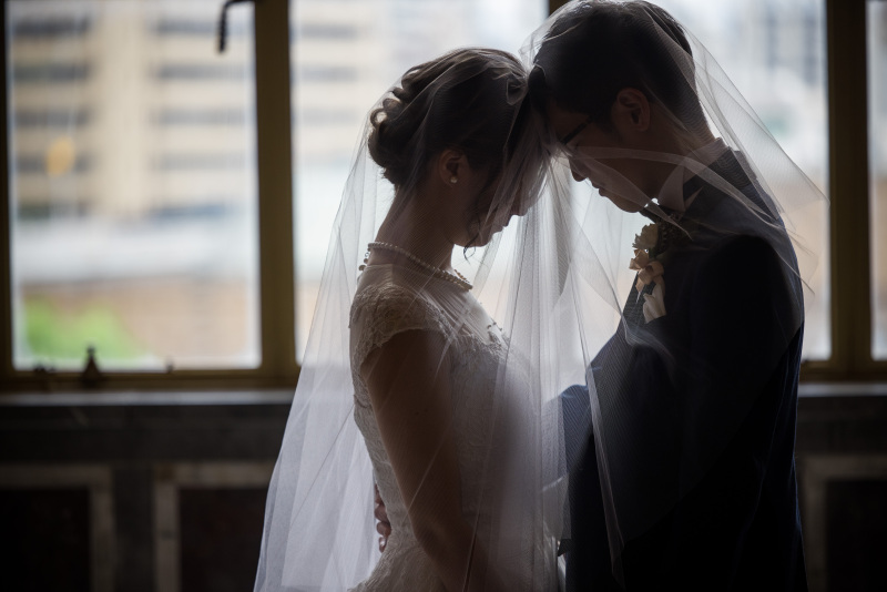 ベールに包まれて・・・