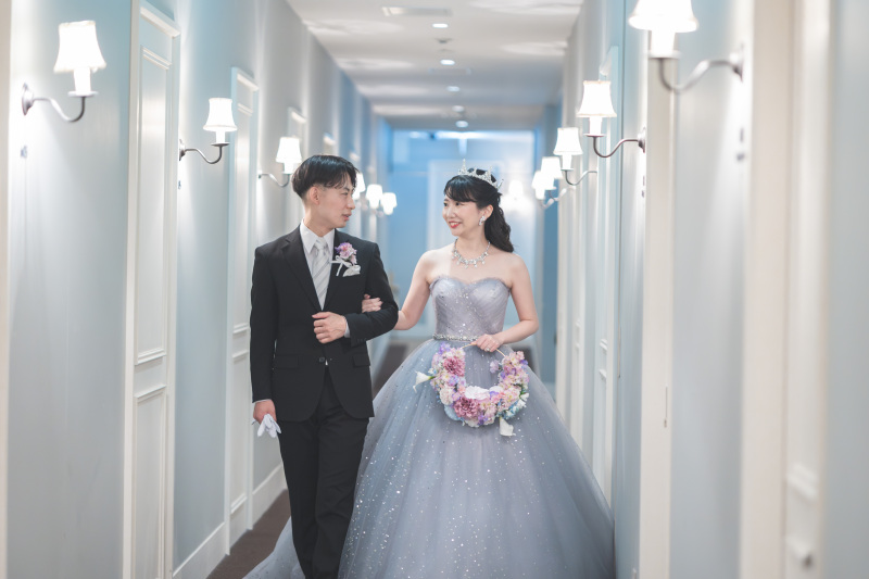 ヨーロッパのホテルをイメージした廊下にて