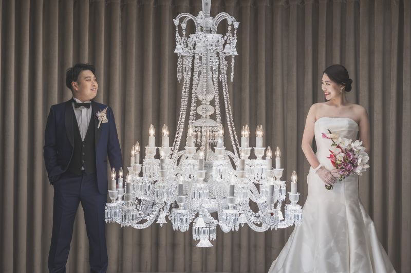 シャンデリア横で＊