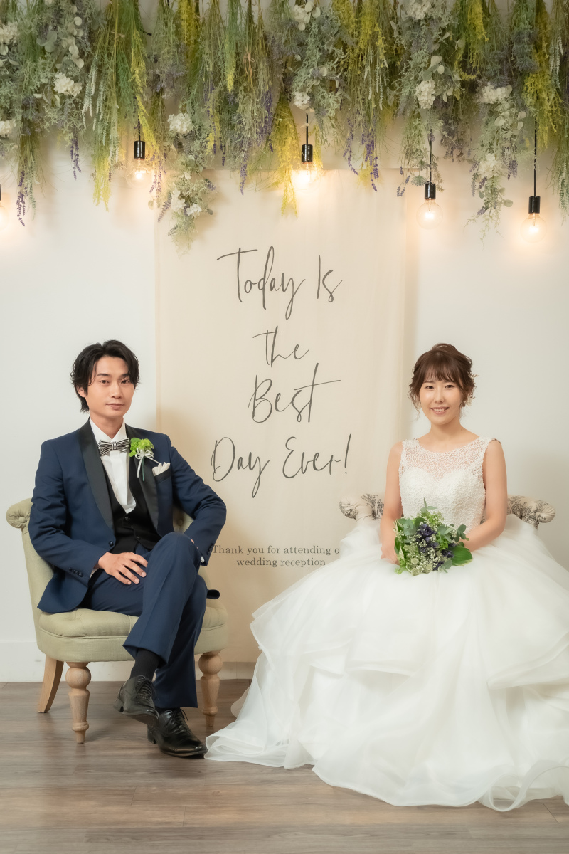 ソファーに座ってゆったりと