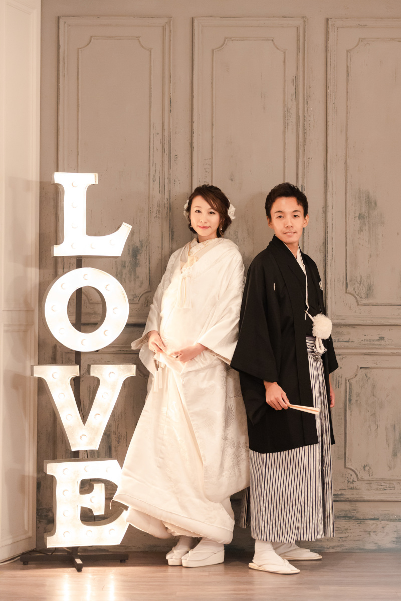 クールな表情も