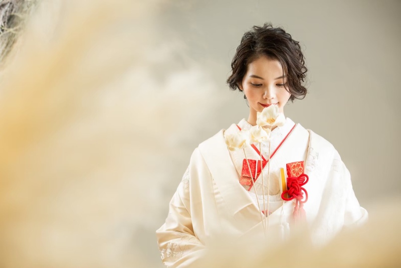 白無垢にカラーをプラス