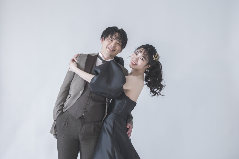 SWITCH梅田_カラードレスが豊富