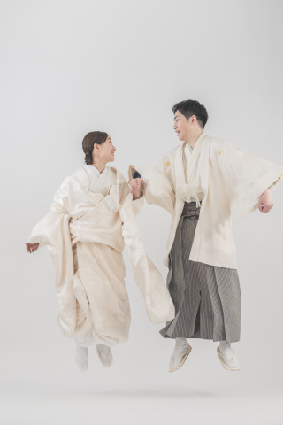 SWITCH梅田_【和装スタジオ&ロケ】多彩な背景が揃うスタジオ！四季折々のロケ