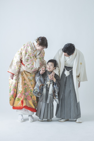 SWITCH梅田_【子どもと一緒】家族と叶えるアットホームなフォト