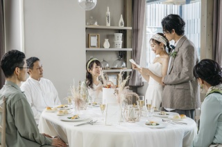 SWITCH梅田_【会食付きフォトウエディング】撮影の後はゆっくりお食事を堪能