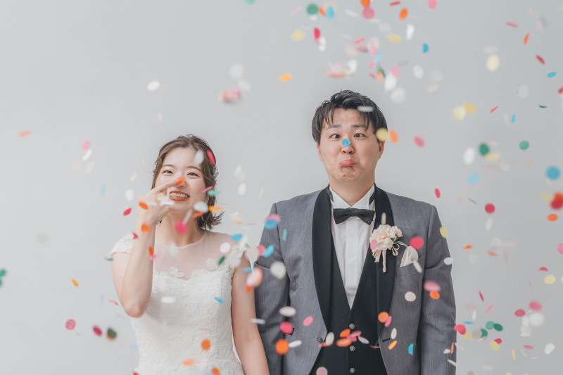 【結婚式で使えるオープニング動画撮影◎】動画+ウェルカムボード付き!洋装スタジオプラン