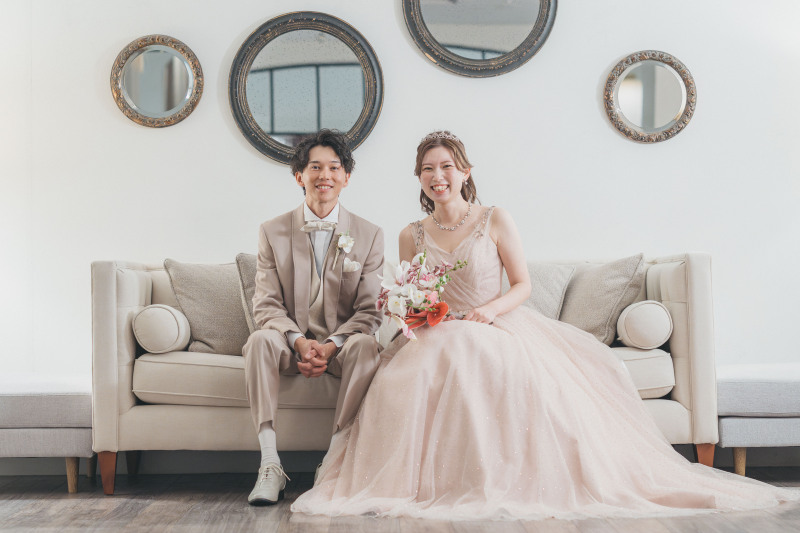 【結婚式で使えるオープニング動画撮影◎】動画+ウェルカムボード付き!洋装スタジオプラン