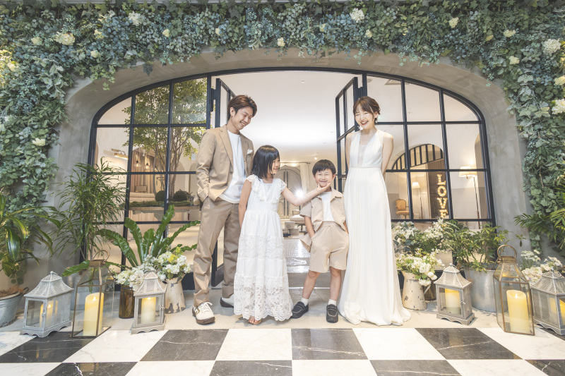 【お子様＆ご家族＆ご友人と】洋装スタジオチャペルフォト&yen;104,500