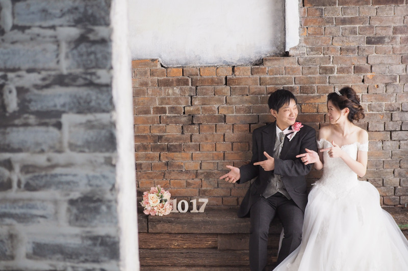 ポーズを決めて