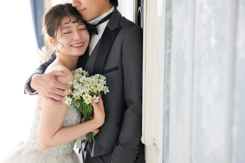 今なら生花ブーケプレゼント【衣装選び放題 洋装1着】スタジオ撮影なら必要なものは全部入った安心プラン