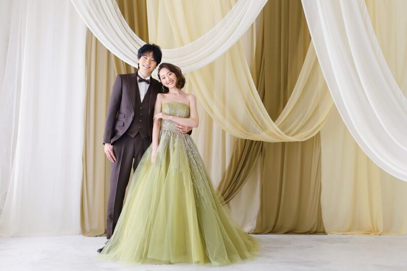 【衣装選び放題】スタジオ撮影／新郎新婦1着ずつ／店内衣装どれでも追加料金なし／和装・洋装どちらかお選びいただけます