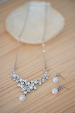 ネックレス&イヤリング