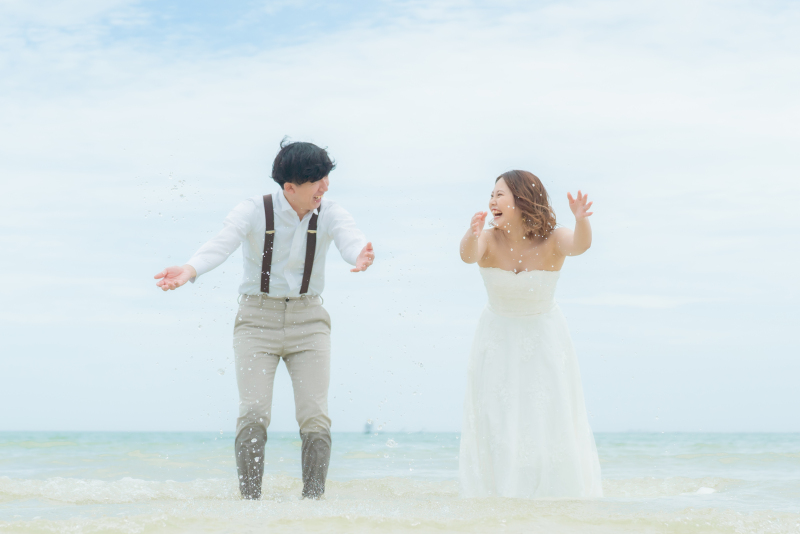 【ビーチ撮影＋ウォーターインオプションプラン】沖縄ならでは！海にウォーターイン☆