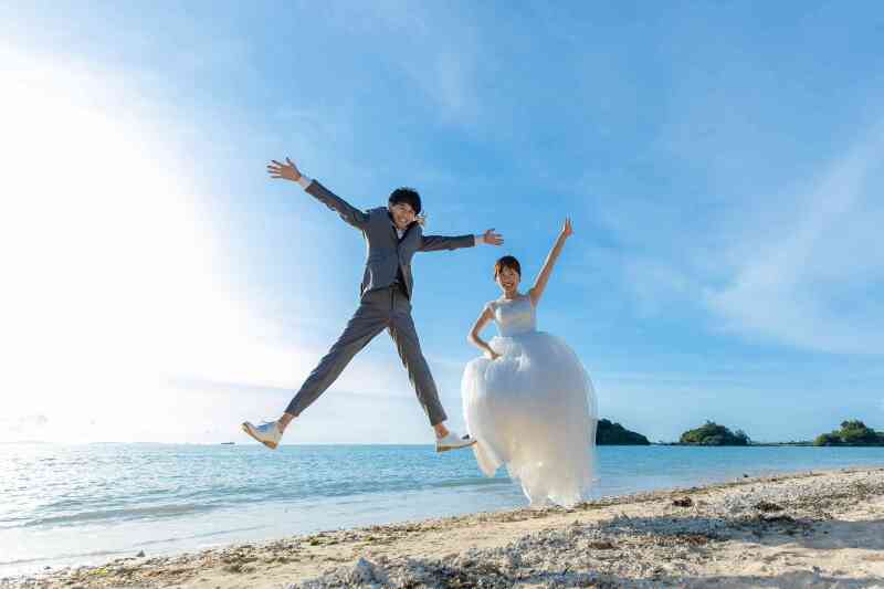 元気にジャンプ