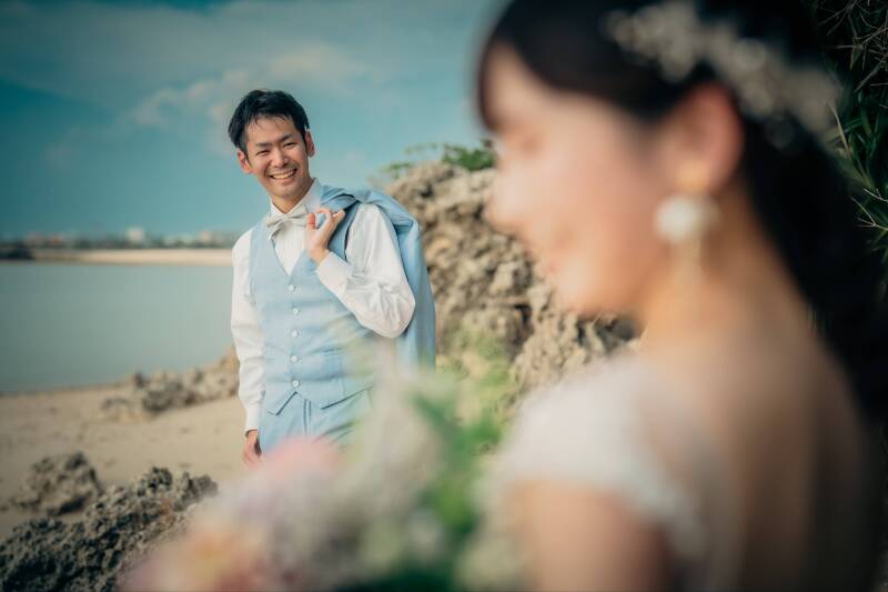 見つめる先には