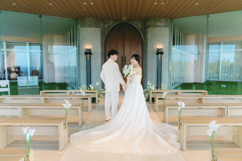  【ビーチ＋チャペル撮影プラン】笑顔いっぱいなおふたり♡