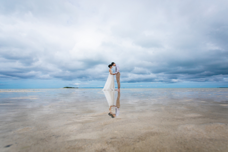 ウユニ塩湖の様な世界