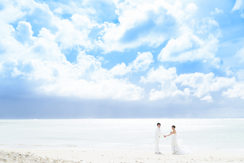 まるで絵本の世界に迷い込んだような幻想的な景色