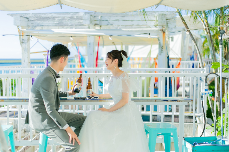 何がない会話を楽しむおふたりも自然でおしゃれ！