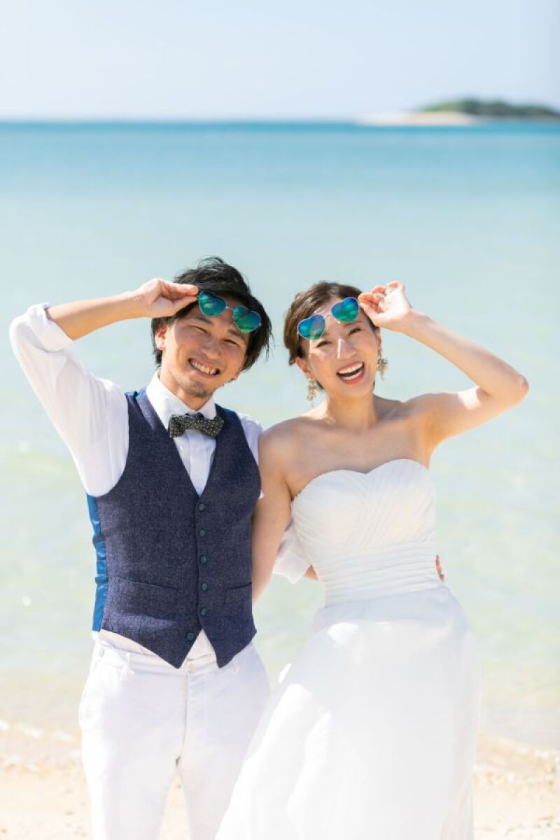 with サングラス