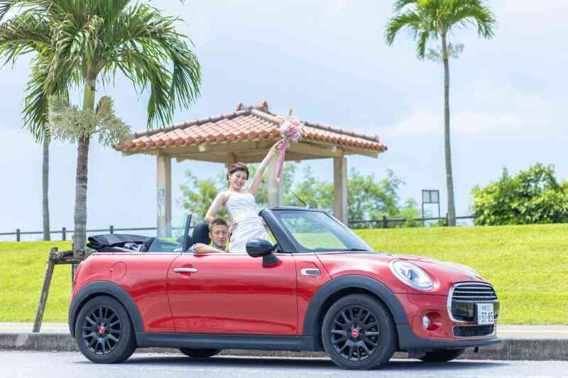 オープンカーから