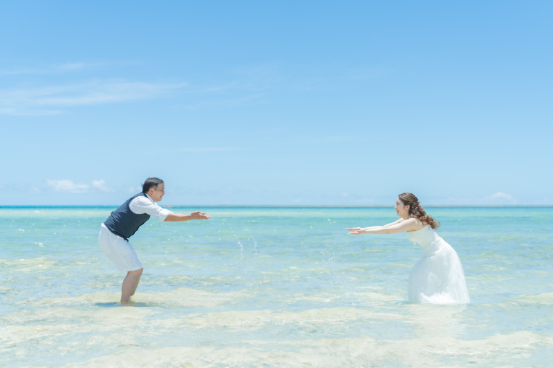 水しぶきをおこして写真におさめるのも◎