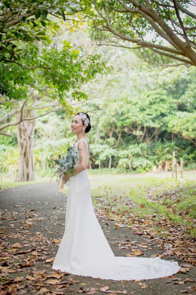 ドレスのバックスタイル