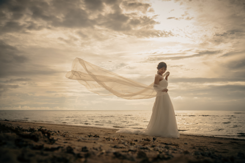 フワッとなびくベール