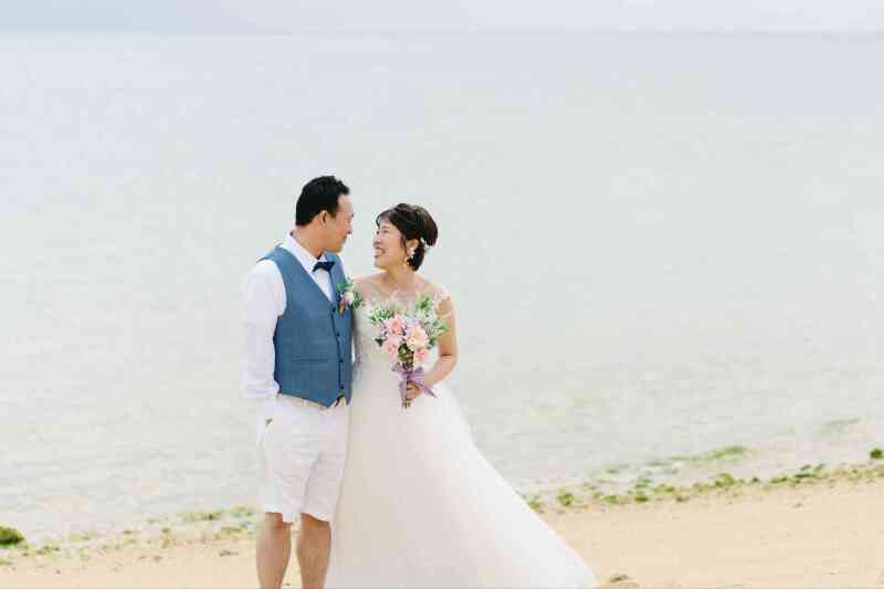 見つめ合いながら