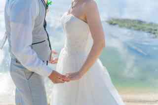 ビーチで100カット撮影