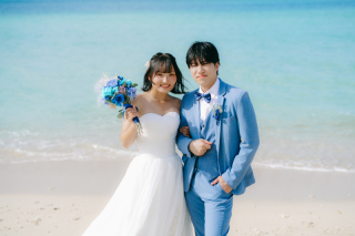 【沖縄ビーチ100カット撮影】青く広がるビーチにておふたりで楽しむ大切な時間