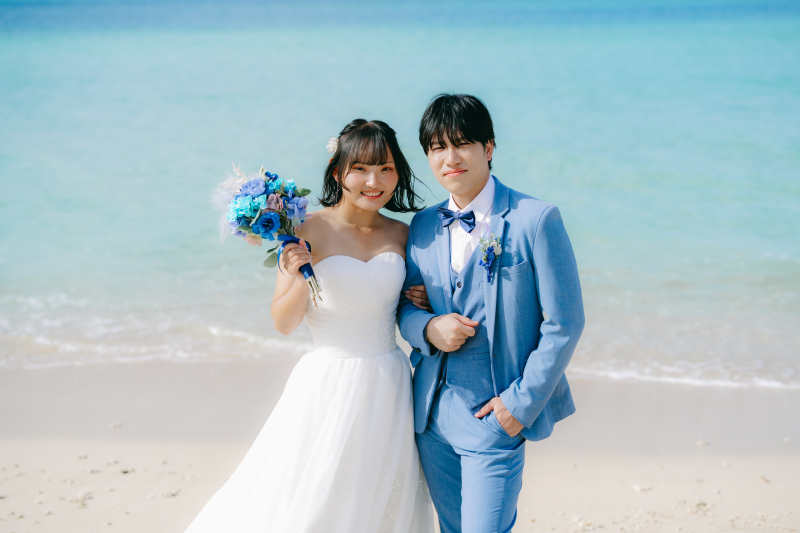 【沖縄ビーチ100カット撮影】青く広がるビーチにておふたりで楽しむ大切な時間