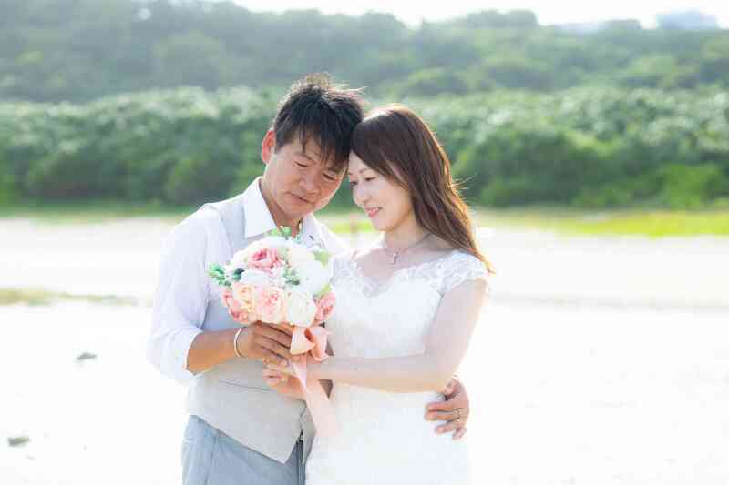 ブーケを見つめて