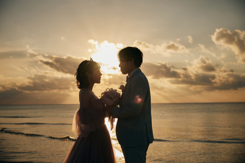 美しいサンセットを背景に美しいシルエット撮影。