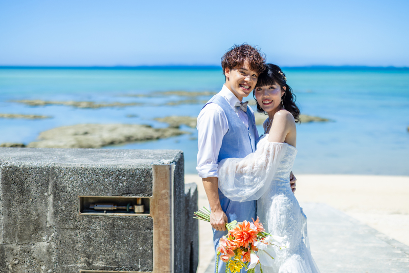 美しい沖縄の海の入り口。自然と溢れる笑顔が素敵♪