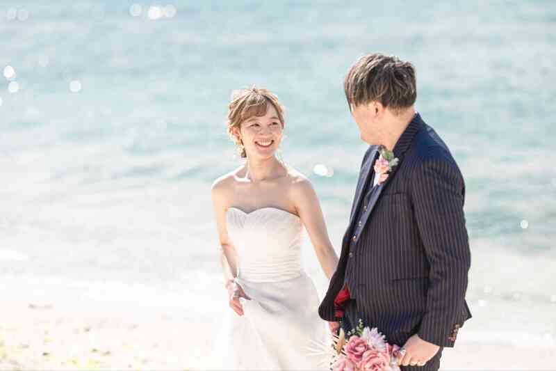 見つめ合いながら