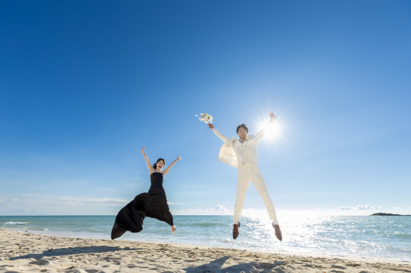 ラストカットは&hellip;おふたりとも空高くジャーンプ！